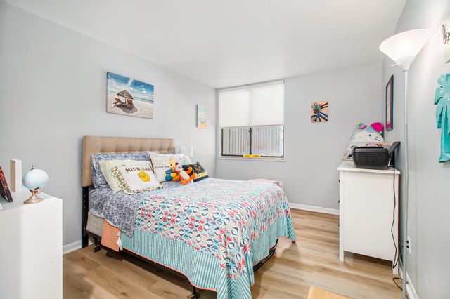 141 Selkirk Court, Kalamazoo, MI 49006