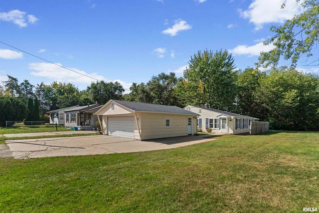 1501 43RD Street, Moline, IL 61265