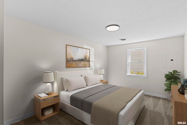 1501 43RD Street, Moline, IL 61265