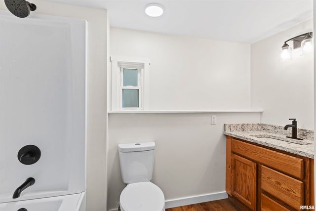 1501 43RD Street, Moline, IL 61265