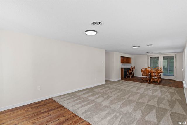 1501 43RD Street, Moline, IL 61265