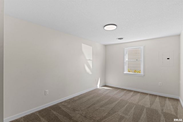 1501 43RD Street, Moline, IL 61265