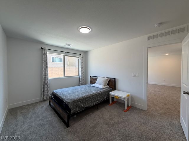 7346 Pioneer Way, Las Vegas, NV 89113