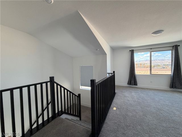 7346 Pioneer Way, Las Vegas, NV 89113