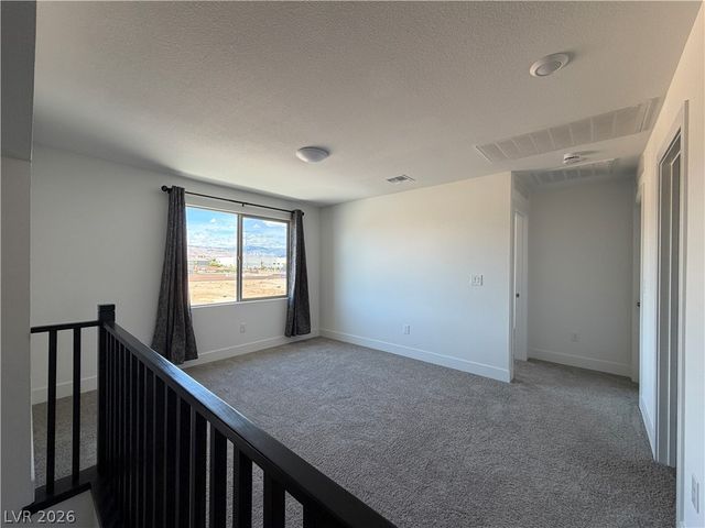 7346 Pioneer Way, Las Vegas, NV 89113