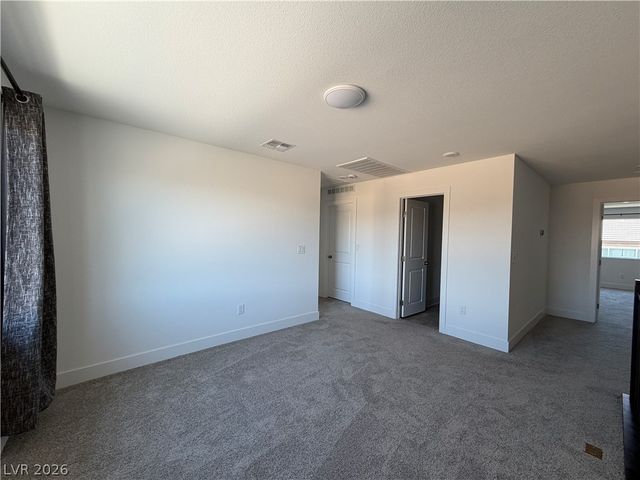 7346 Pioneer Way, Las Vegas, NV 89113