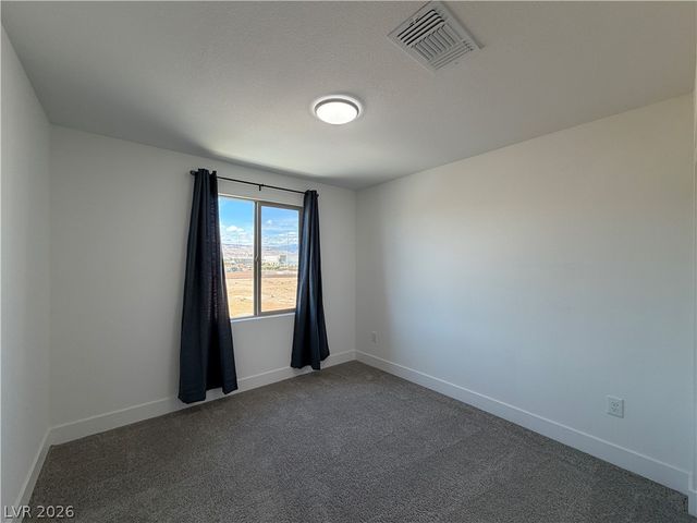 7346 Pioneer Way, Las Vegas, NV 89113