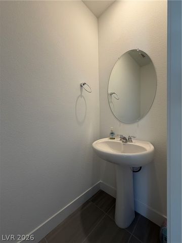 7346 Pioneer Way, Las Vegas, NV 89113