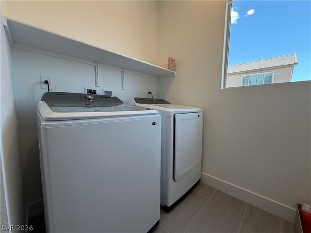 7346 Pioneer Way, Las Vegas, NV 89113