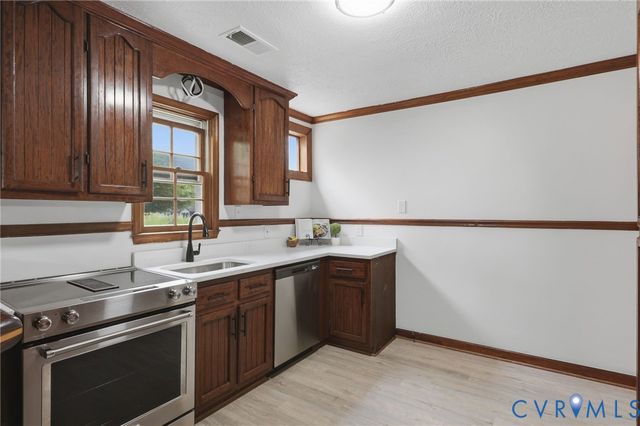 5641 N Chesterwood Dr, North Chesterfield, VA 23234