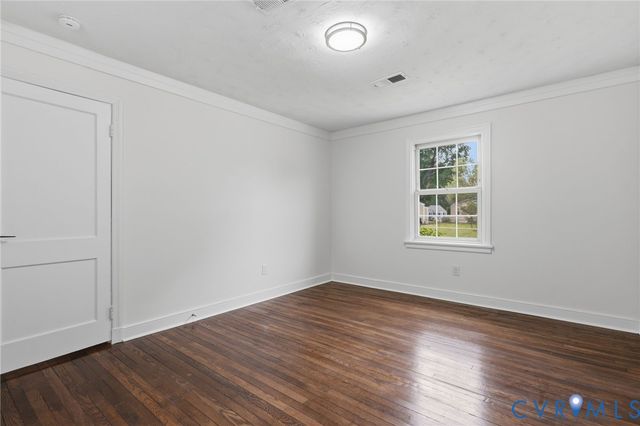 5641 N Chesterwood Dr, North Chesterfield, VA 23234