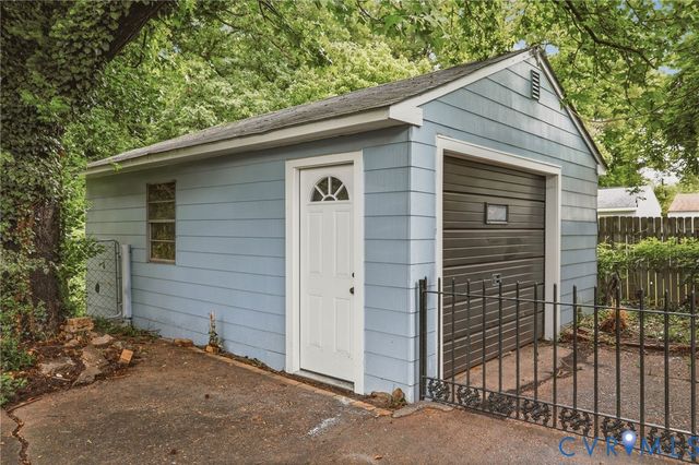 5641 N Chesterwood Dr, North Chesterfield, VA 23234