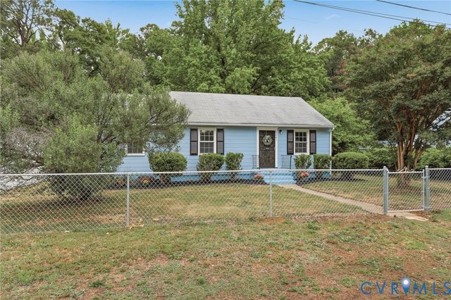 5641 N Chesterwood Dr, North Chesterfield, VA 23234