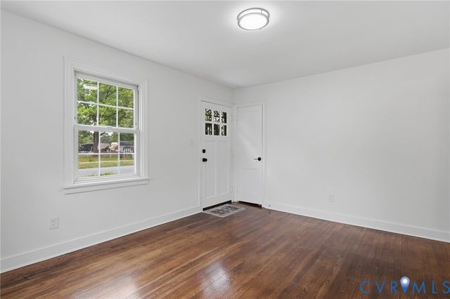 5641 N Chesterwood Dr, North Chesterfield, VA 23234