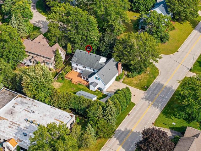 1498 PARKWAY DRIVE, Green Bay, WI 54304
