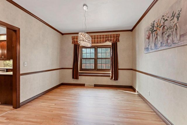 1498 PARKWAY DRIVE, Green Bay, WI 54304