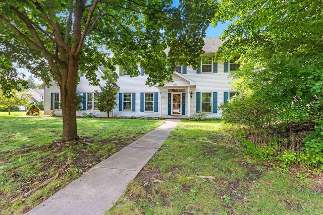 1498 PARKWAY DRIVE, Green Bay, WI 54304