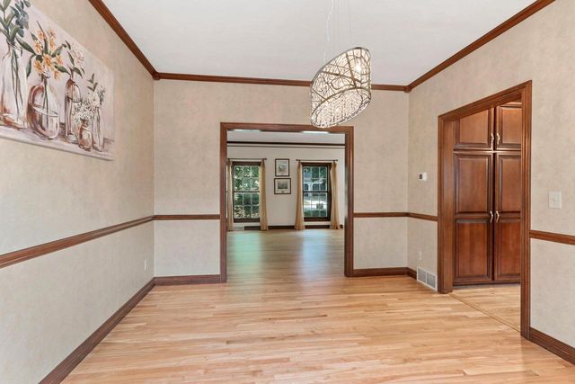 1498 PARKWAY DRIVE, Green Bay, WI 54304