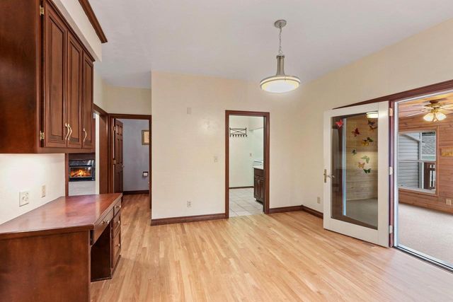 1498 PARKWAY DRIVE, Green Bay, WI 54304