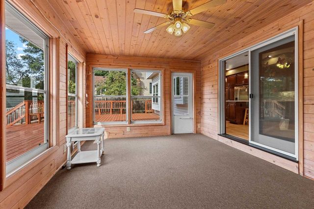 1498 PARKWAY DRIVE, Green Bay, WI 54304