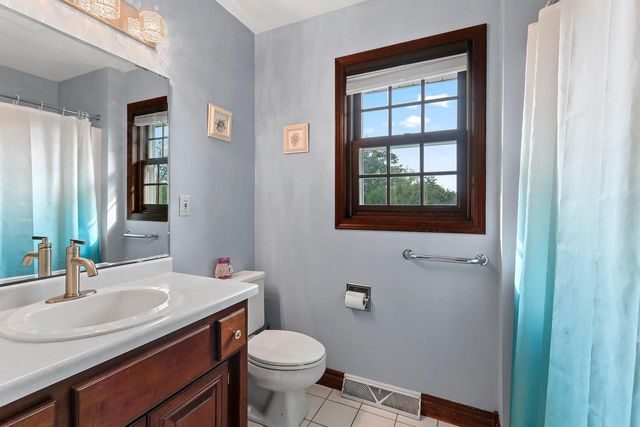 1498 PARKWAY DRIVE, Green Bay, WI 54304