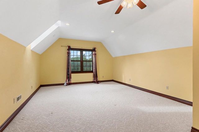 1498 PARKWAY DRIVE, Green Bay, WI 54304