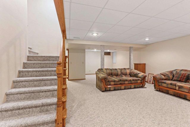 1498 PARKWAY DRIVE, Green Bay, WI 54304