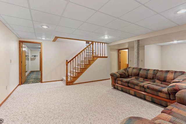 1498 PARKWAY DRIVE, Green Bay, WI 54304