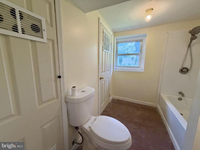 322 NICHOLSON RD, Mount Ephraim, NJ 08059