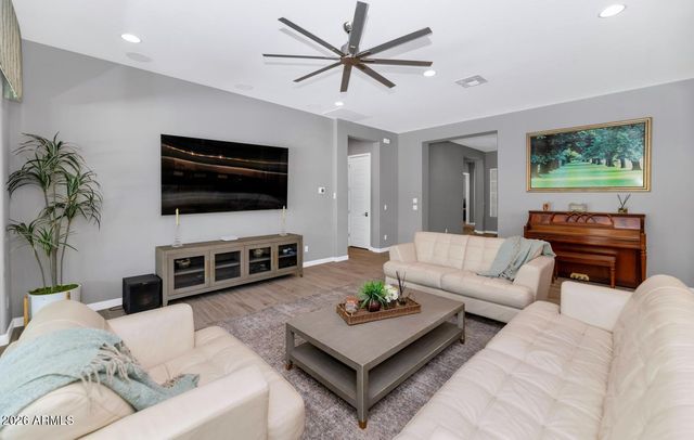 8142 E JAEGER Street, Mesa, AZ 85207