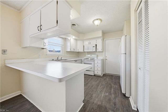 3868 William Penn BLVD, Virginia Beach, VA 23452