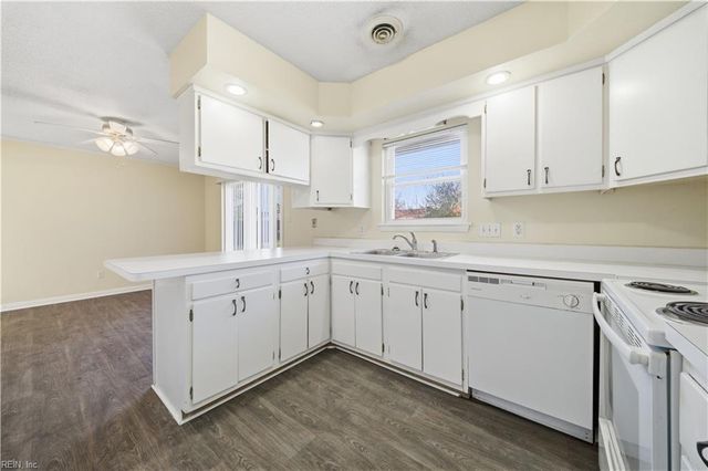 3868 William Penn BLVD, Virginia Beach, VA 23452