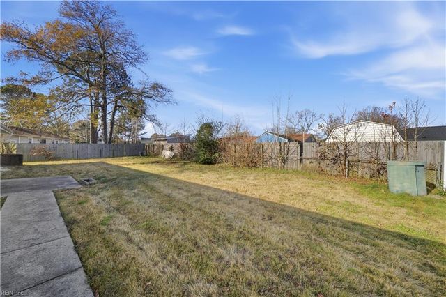 3868 William Penn BLVD, Virginia Beach, VA 23452