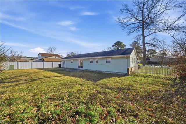 3868 William Penn BLVD, Virginia Beach, VA 23452