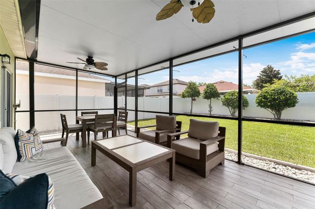 2849 MAPLE BROOK LOOP, Lutz, FL 33558