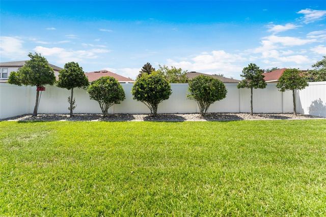 2849 MAPLE BROOK LOOP, Lutz, FL 33558