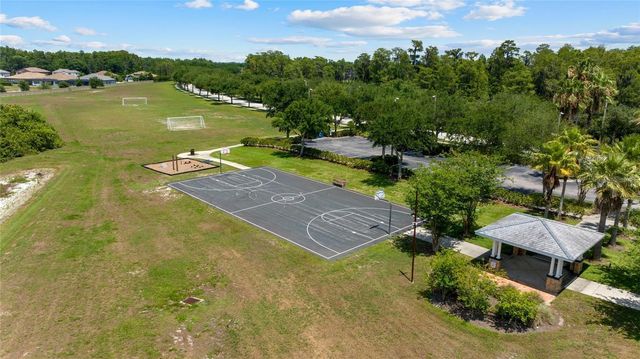 2849 MAPLE BROOK LOOP, Lutz, FL 33558