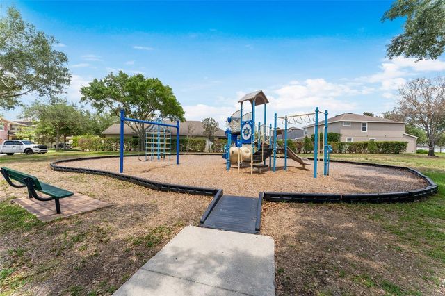 2849 MAPLE BROOK LOOP, Lutz, FL 33558