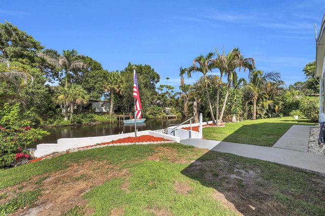 7639 SE Fork River Drive, Stuart, FL 34997