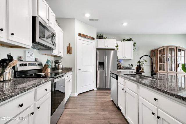 1528 Pleasant Hollow Court SE, Bolivia, NC 28422