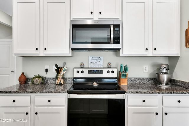 1528 Pleasant Hollow Court SE, Bolivia, NC 28422