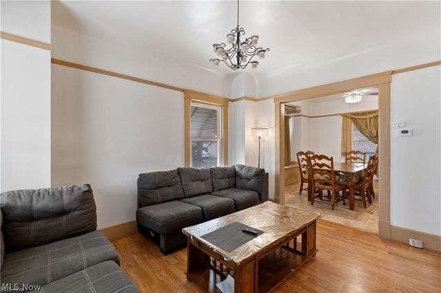 1544 Wyandotte Avenue, Lakewood, OH 44107