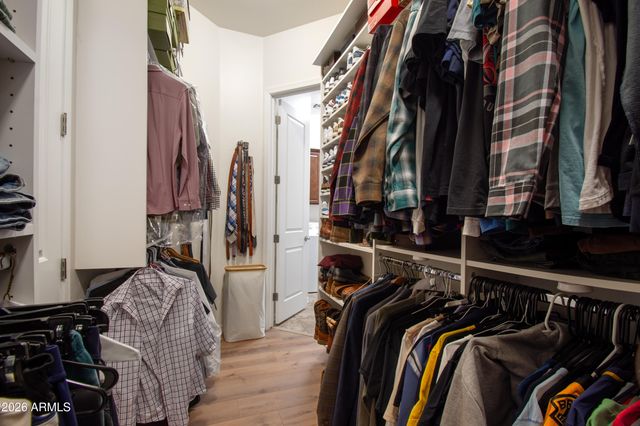 2880 E IRIS Drive, Chandler, AZ 85286