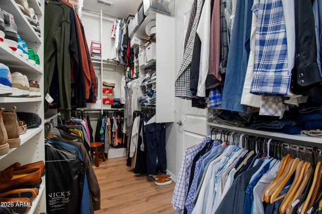 2880 E IRIS Drive, Chandler, AZ 85286