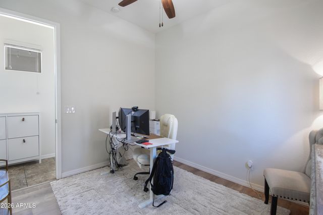 2880 E IRIS Drive, Chandler, AZ 85286