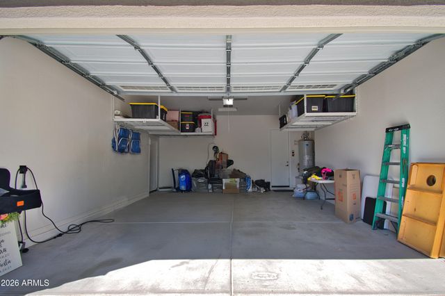 2880 E IRIS Drive, Chandler, AZ 85286