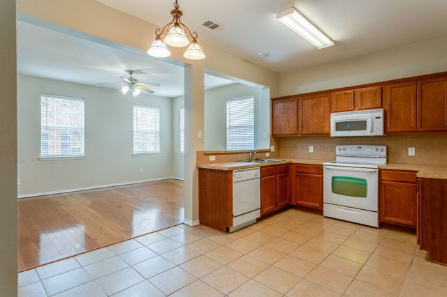 4168 Kyndra Circle, Richardson, TX 75082