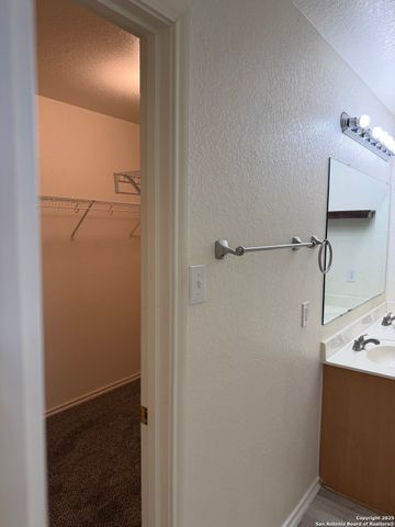 3819 Amber Hollow, San Antonio, TX 78245