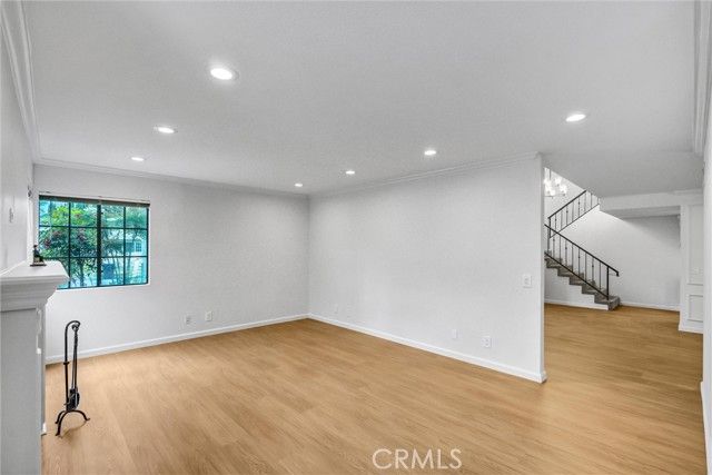 19620 Leadwell Street, Reseda (los Angeles), CA 91335