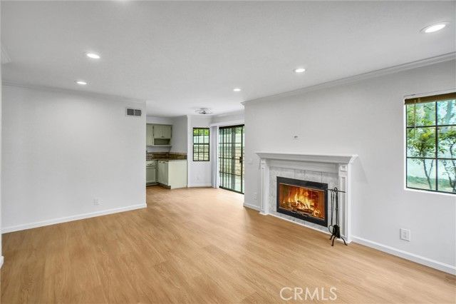 19620 Leadwell Street, Reseda (los Angeles), CA 91335